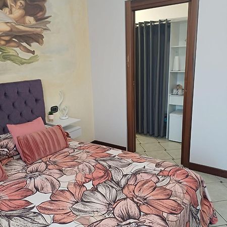 Отель Maryhouse - Ingresso Indipendente Venegono Superiore Экстерьер фото